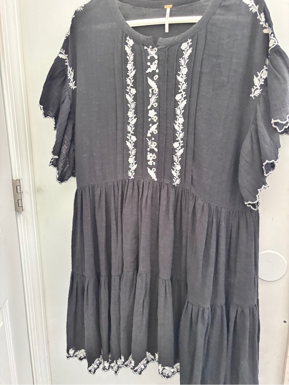Free People Black Midi Dress White Embroidery Medium Boho 42x40 Flowy Bottom